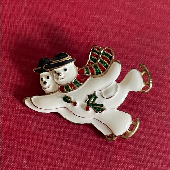 Vintage Festive Skating Snowmen Brooch with Scarf and Skates - Picture 1 of 8